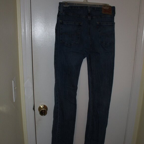 Levi's Men's 527 Slim Fit Bootcut Jean - Picture 2 of 2